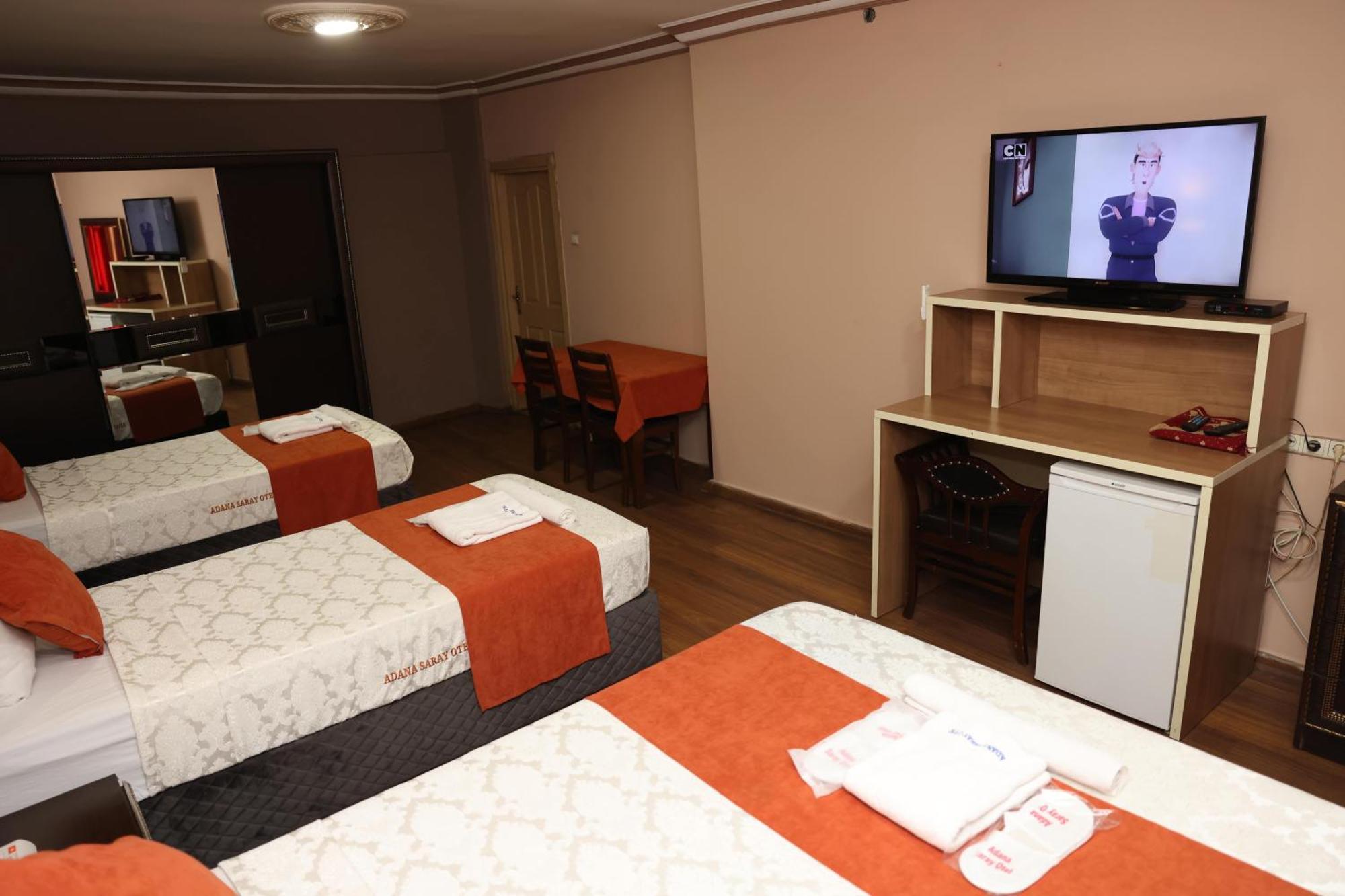Adana Saray Hotel Bagian luar foto