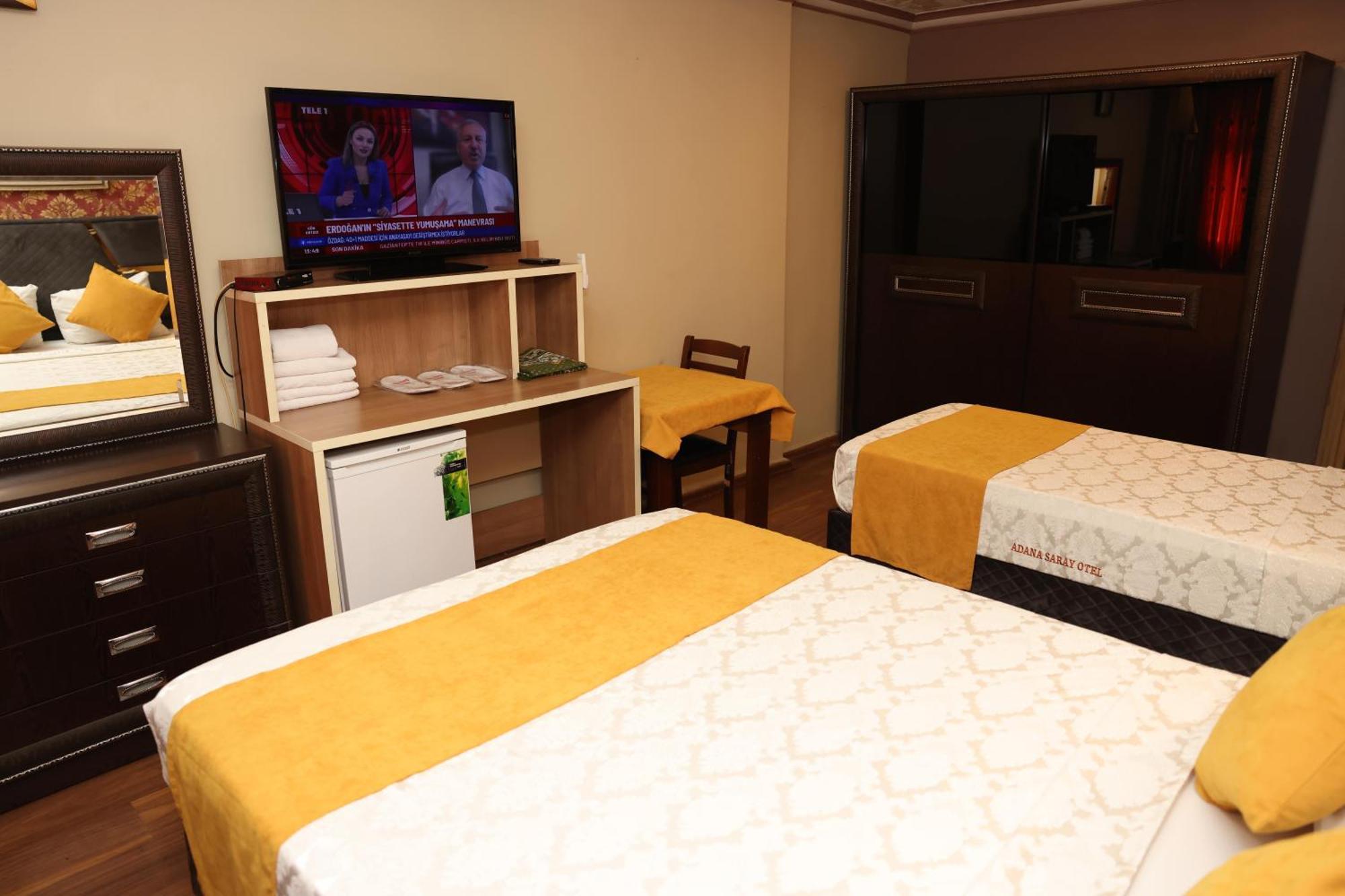 Adana Saray Hotel Bagian luar foto