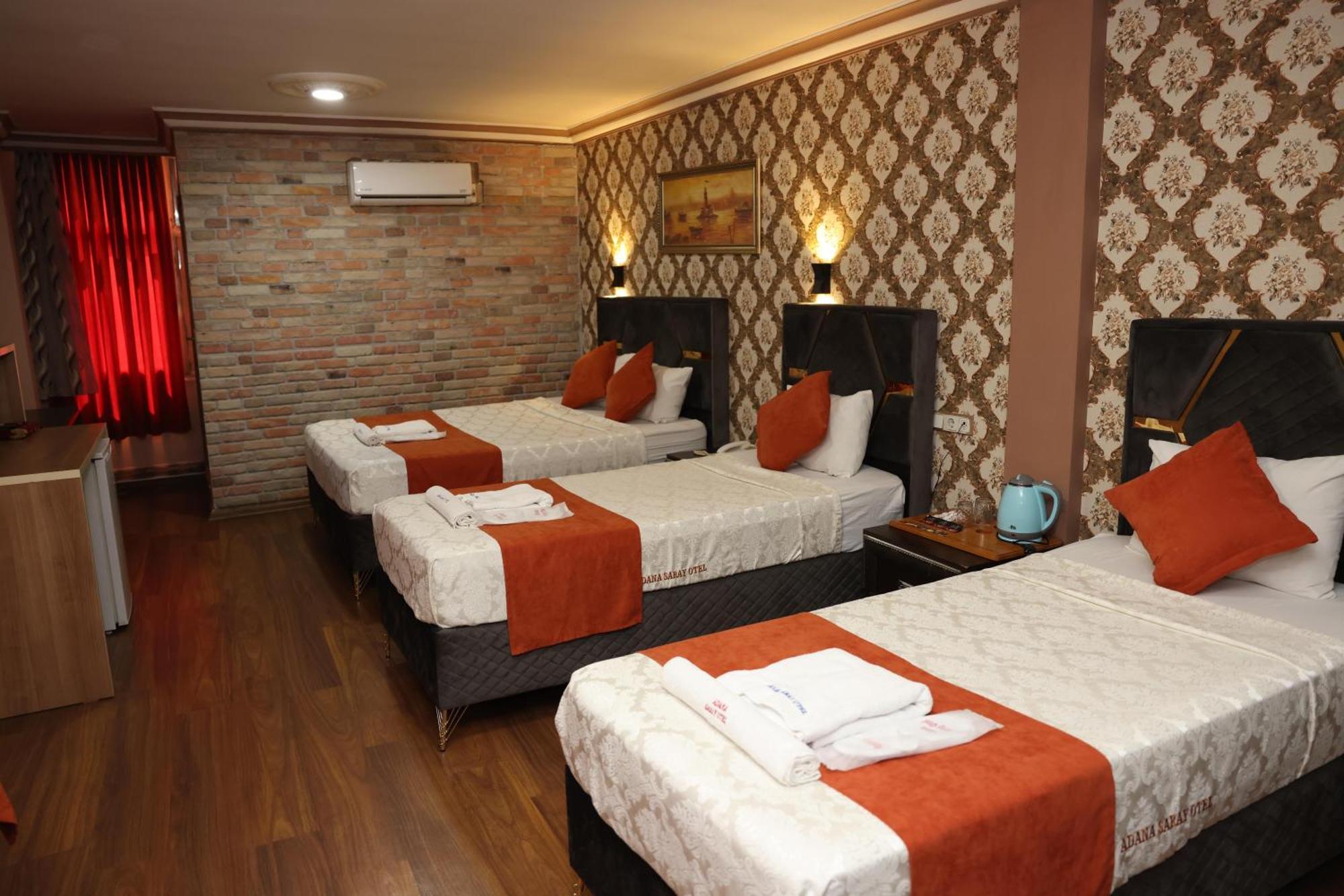Adana Saray Hotel Bagian luar foto