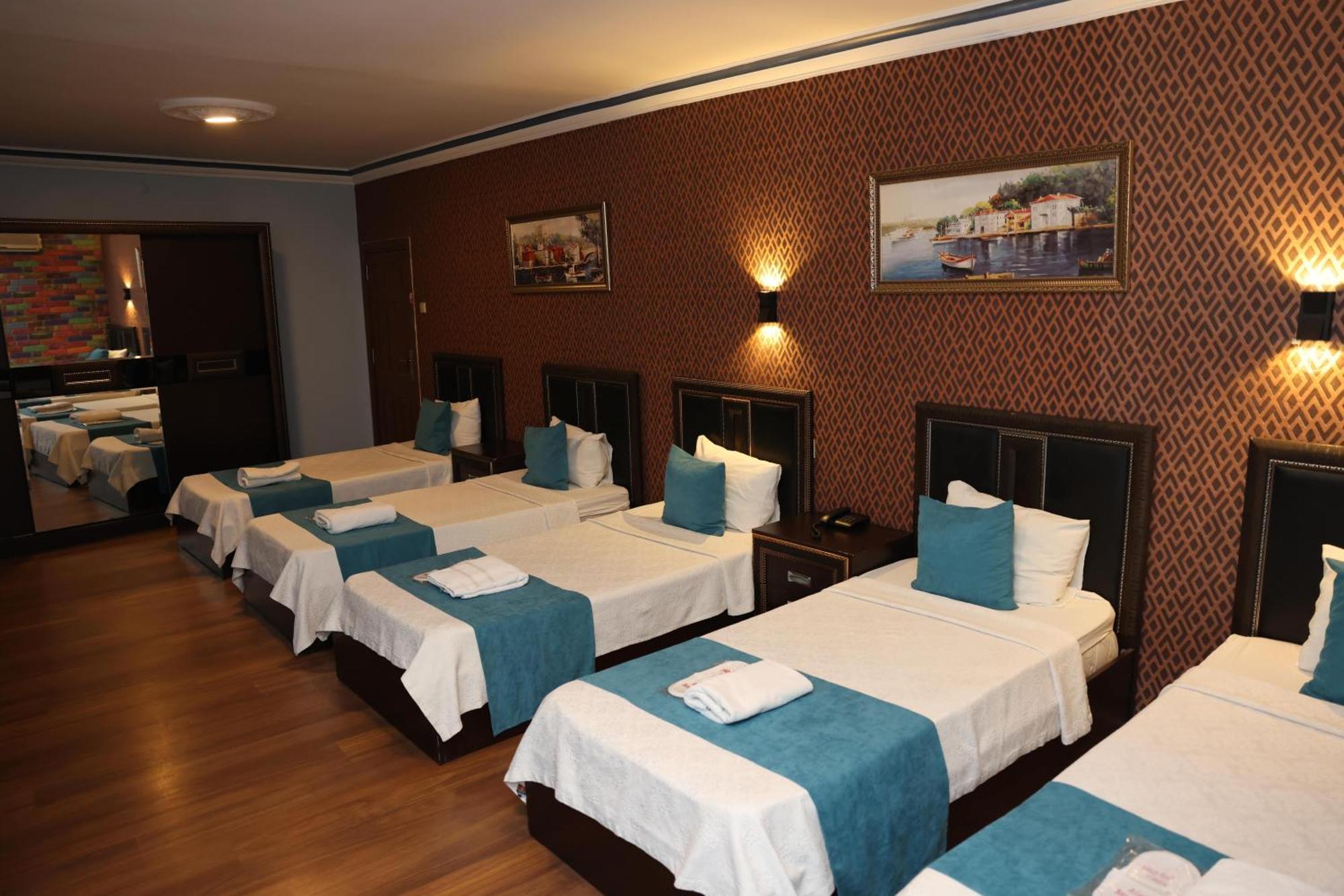 Adana Saray Hotel Bagian luar foto