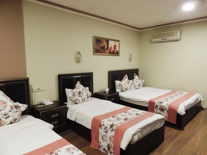Adana Saray Hotel Bagian luar foto